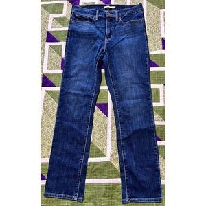 Levi’s 312 Shaping Slim Fit Women’s Jeans Medium Wash